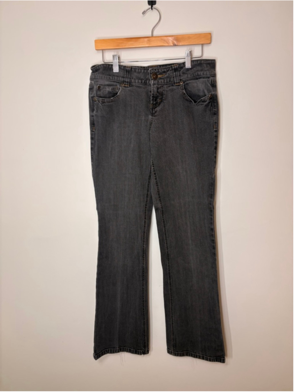 L.E.I Ashley Bootcut Jeans Juniors 9 Gray Studded Pocket Y2K Embellished Lowrise